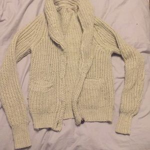 Thick gold cardigan!